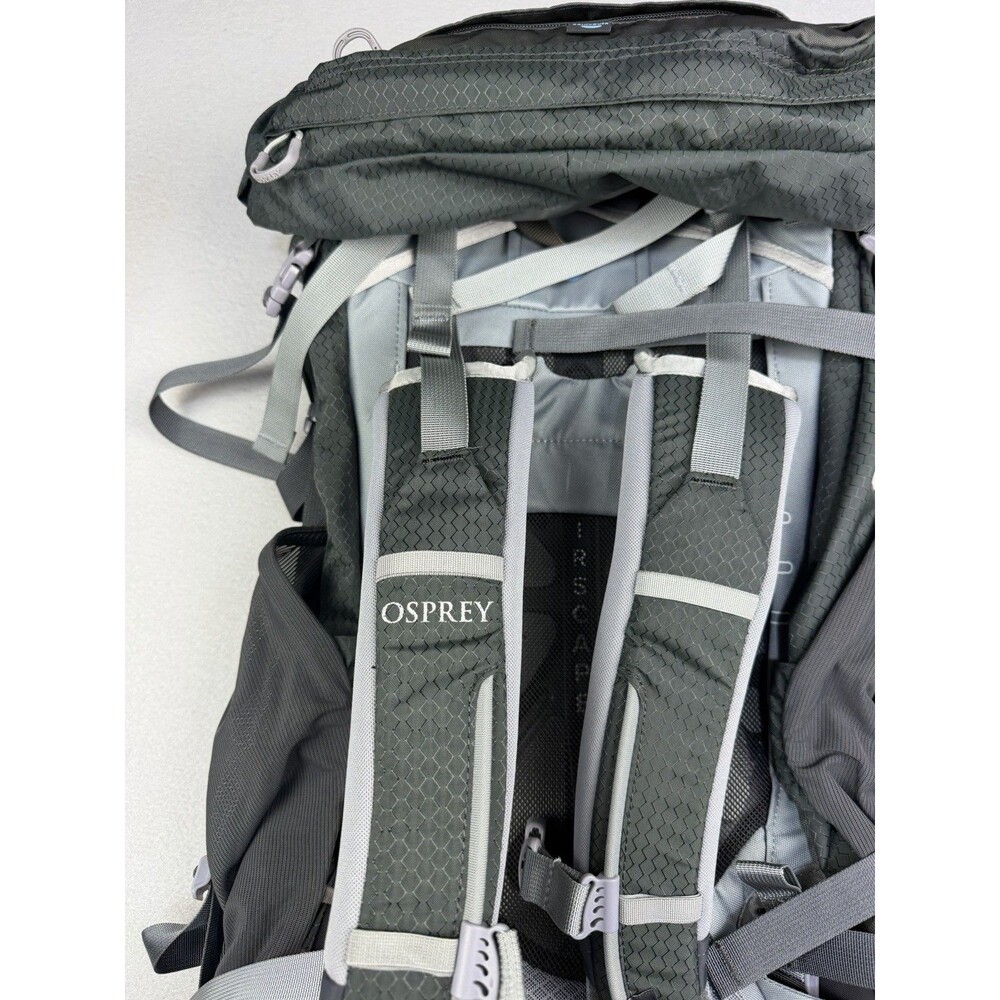 NWT Osprey Ariel 65 L Women’s Hiking Backpack Camping Pack Green Gray 3967 Cu.in - Picture 11 of 16